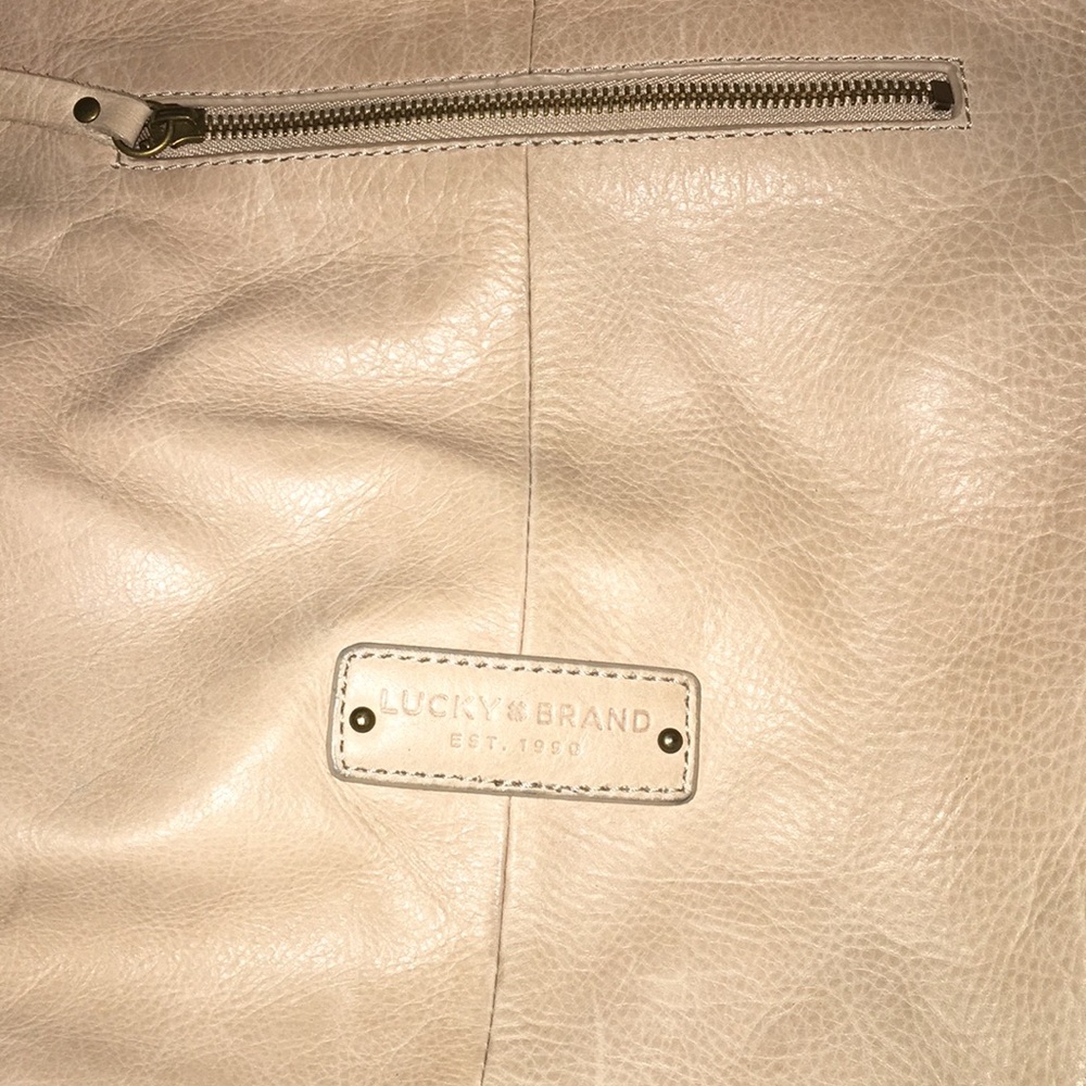 Lucky purse with fringe